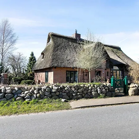 Haus Reetglueck Eggstedt